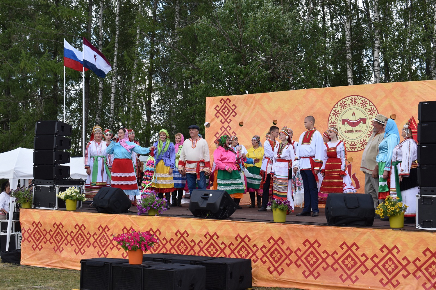 В Республике Мордовия с большим размахом прошел Республиканский национально-фольклорный праздник "Велень озкс"